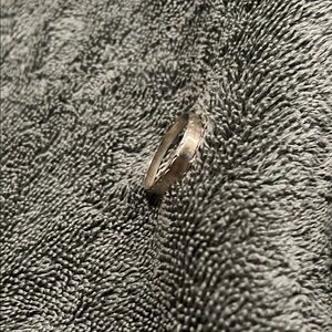 14k white gold scalloped ring size 10.5/11